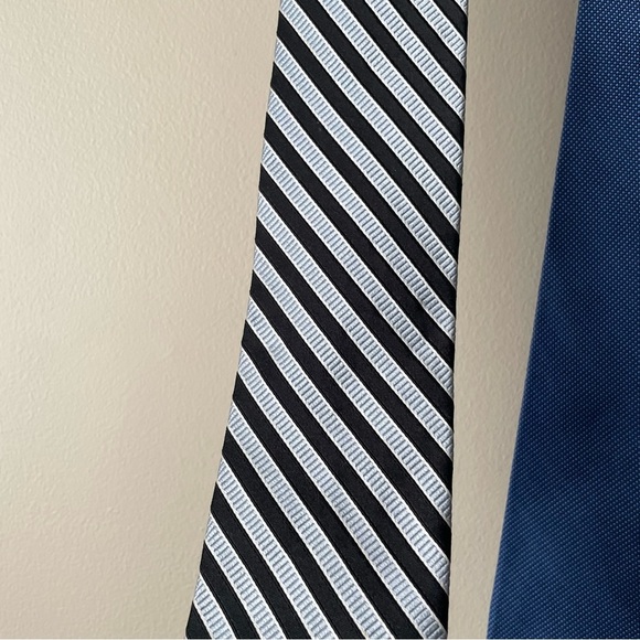 VINTAGE TOMMY HILFIGER Silk Men’s Tie-Set of 3 - Picture 3 of 10